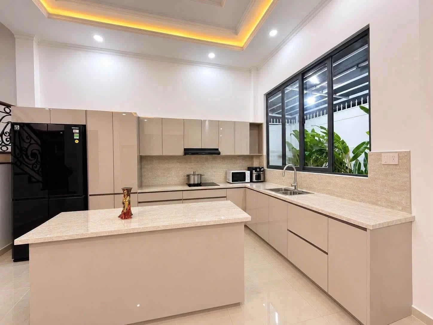 Bán biệt thự 3 tầng 5PN Phước Long A Nha Trang 240m2 - Ảnh 1