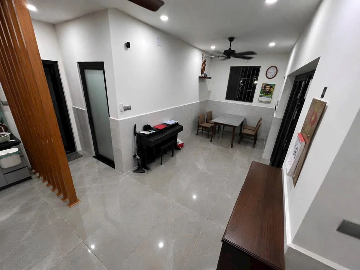 Bán nhà 2 tầng hẻm ba gác Hồ Văn Tư, Trường Thọ, Thủ Đức 60m² giá 4,5 tỷ - Ảnh 1