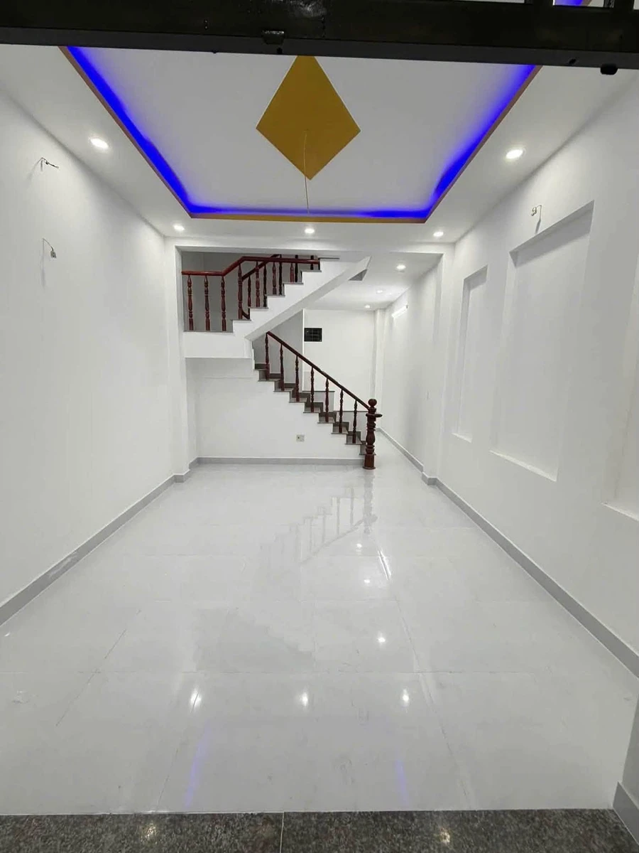 Bán nhà 2 tầng 40m² 2PN Dĩ An 1 tỷ 680 triệu - Ảnh thu nhỏ 2