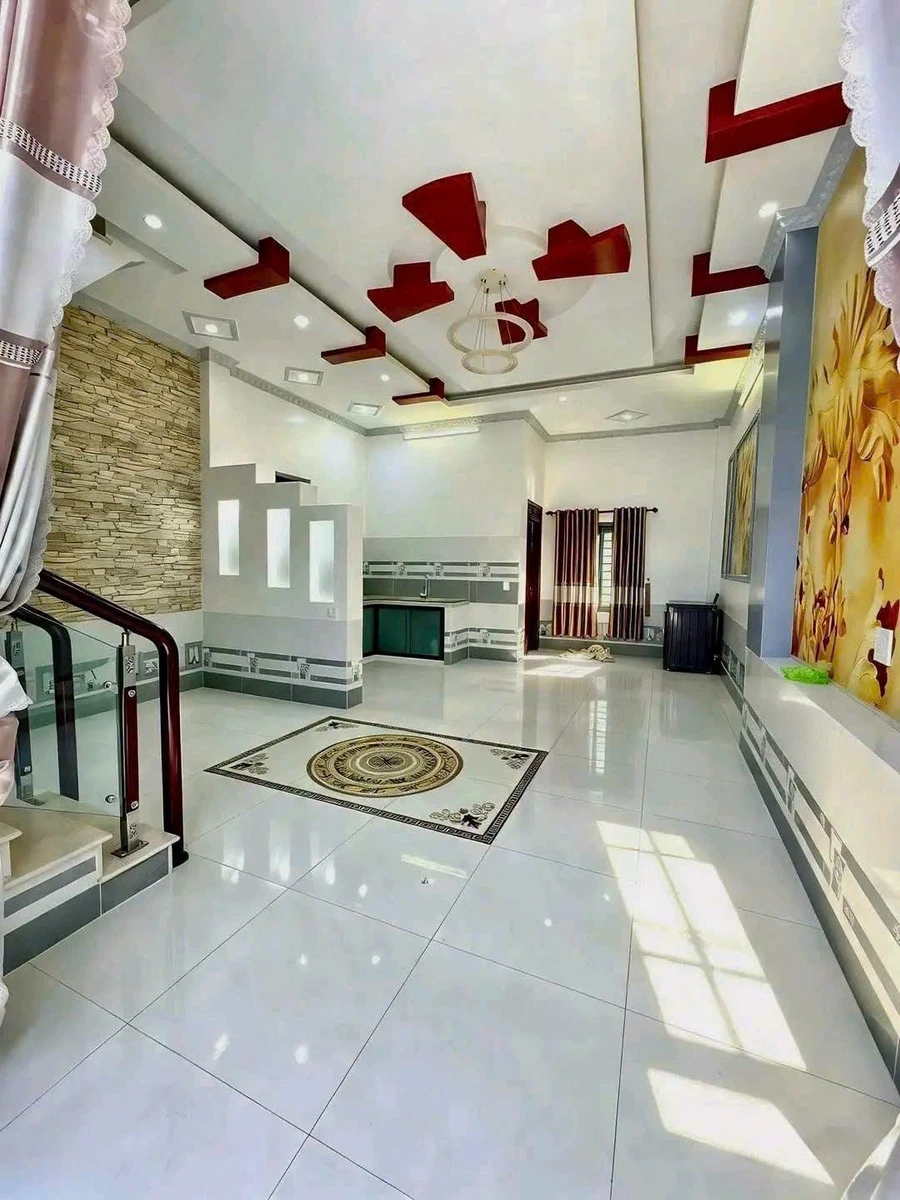 Bán nhà trệt lầu 42m2 Hoàng Quốc Việt, giá 2 tỷ 350 triệu - Ảnh thu nhỏ 2