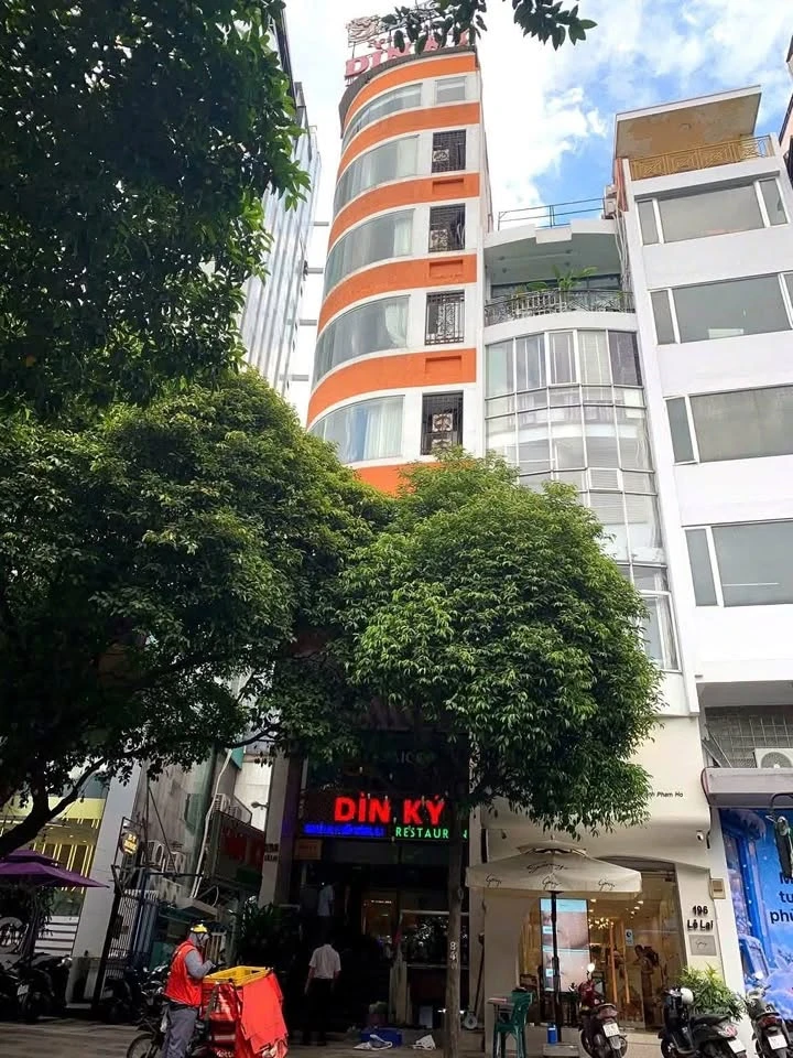 Bán tòa nhà góc 2 mặt tiền 198 Lê Lai, 1 hầm 8 tầng, 144m², giá 120 tỷ, Quận 1 - Ảnh 1