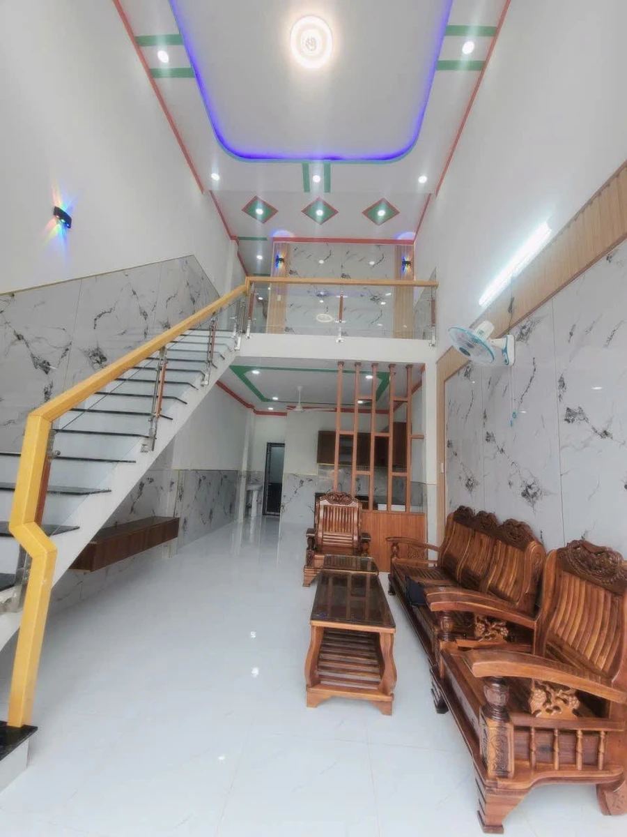 Bán nhà sổ chung 60m² 3 phòng ngủ Bình Chánh 1 tỷ 5 - Ảnh thu nhỏ 2