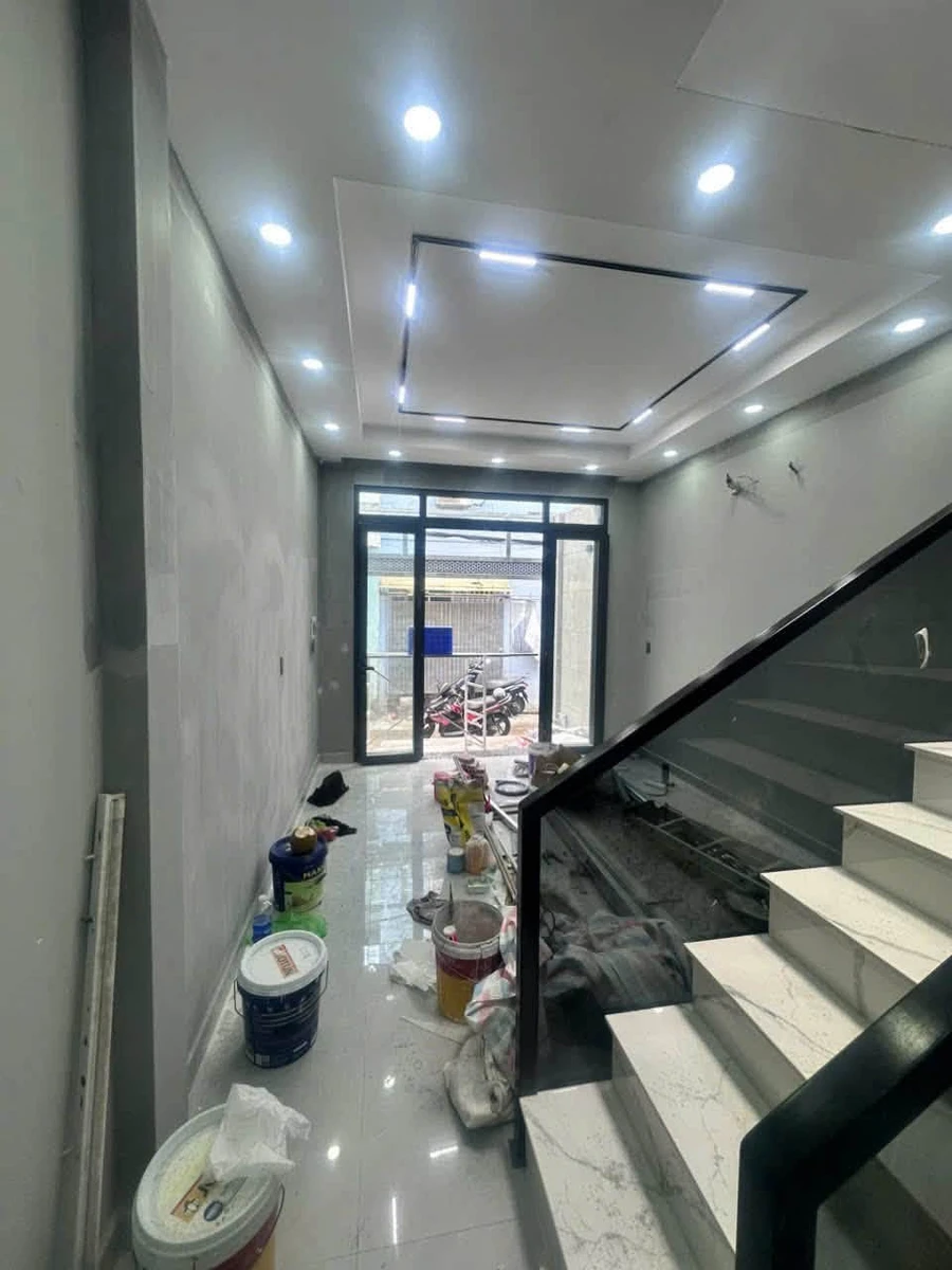 Bán nhà 2 tầng 3,8x13,95m 3PN gần hẻm xe hơi Ông Ích Khiêm Quận 11 giá 6,88 tỷ - Ảnh thu nhỏ 2