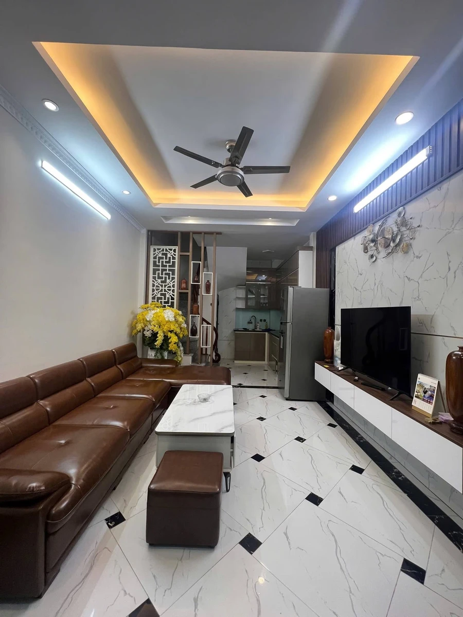 Cho thuê nhà 5 tầng 175m² 3PN Vĩnh Hưng 13 triệu/tháng - Ảnh 1