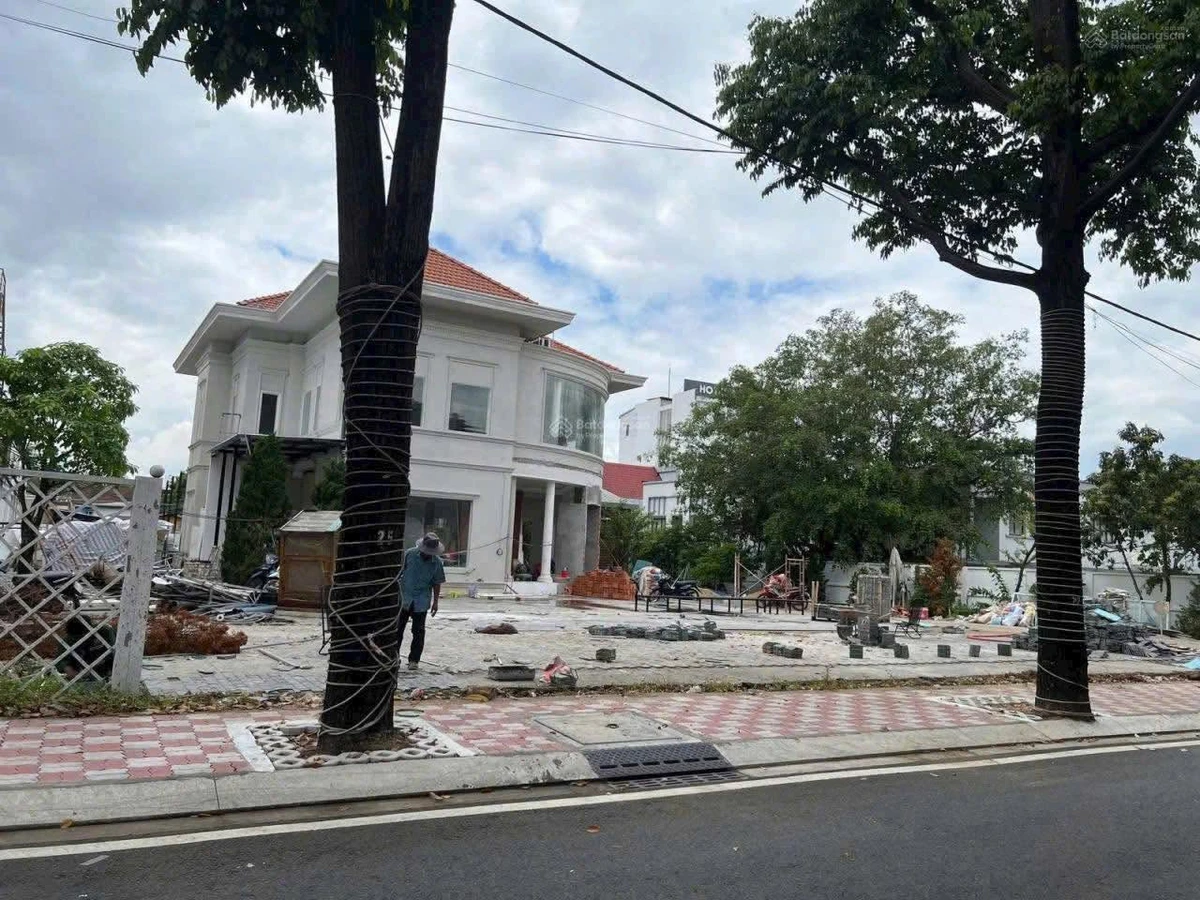 Bán biệt thự 1611m2 Lê Quý Đôn Thủ Đức 185 tỷ - Ảnh 1