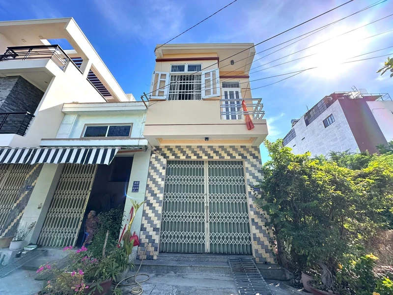 Bán nhà 2 tầng hẻm ô tô đường Lý Thái Tổ, Hòn Xện, Nha Trang, 40m², 3,7 tỷ