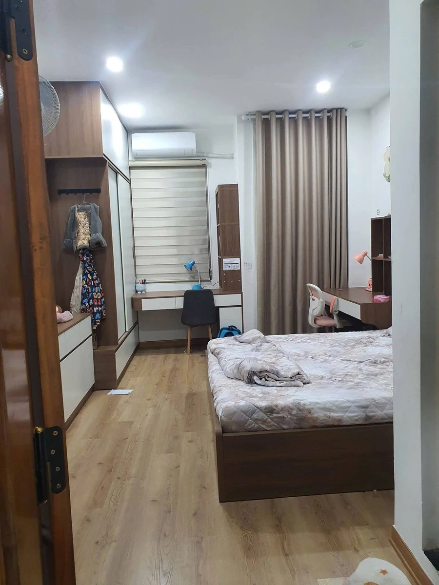 Bán nhà mặt tiền 3 tầng 49m2 Phường Lê Lợi Quy Nhơn 7.6 tỷ - Ảnh thu nhỏ 2