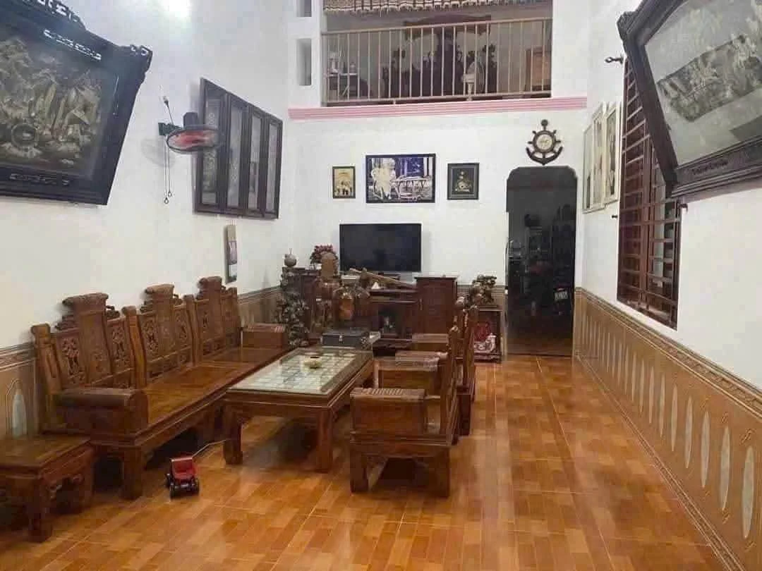 Bán nhà góc 130m² mặt tiền kinh doanh, 3 PN, 2 WC, Bình Tân, 2,55 tỷ - Ảnh thu nhỏ 2