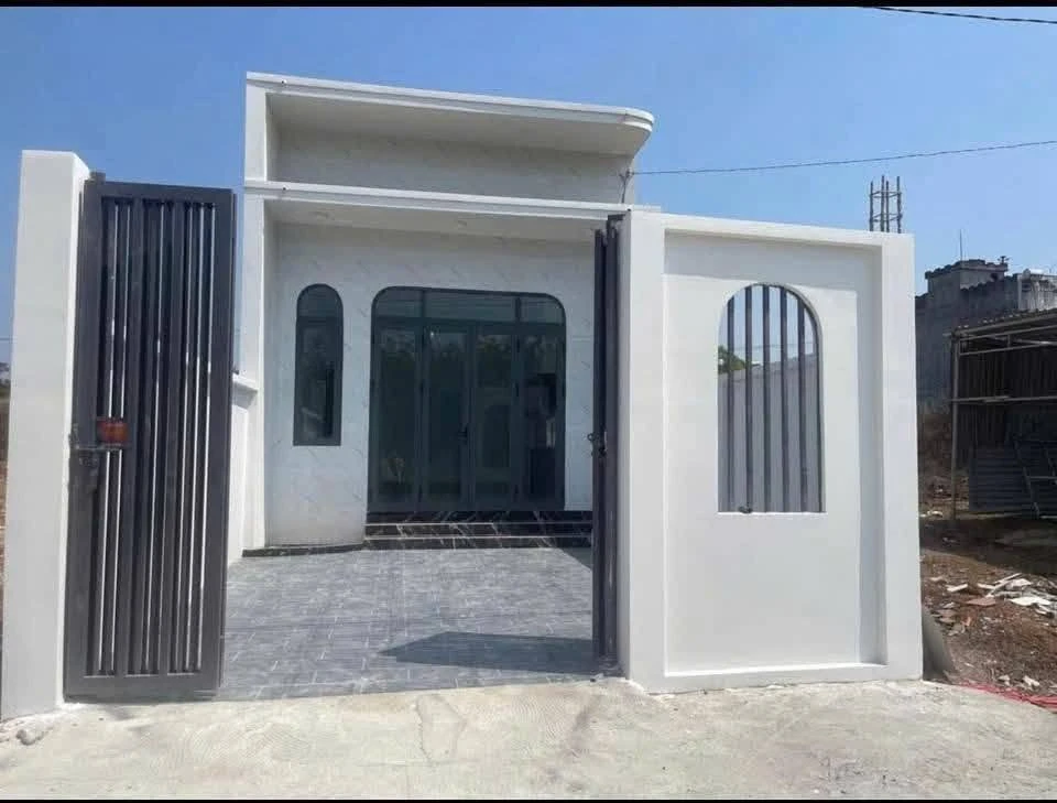 Bán nhà 2PN Khu phố Tiến Thành 2, 100m² Đồng Xoài, 1 tỷ 70 triệu - Ảnh 1