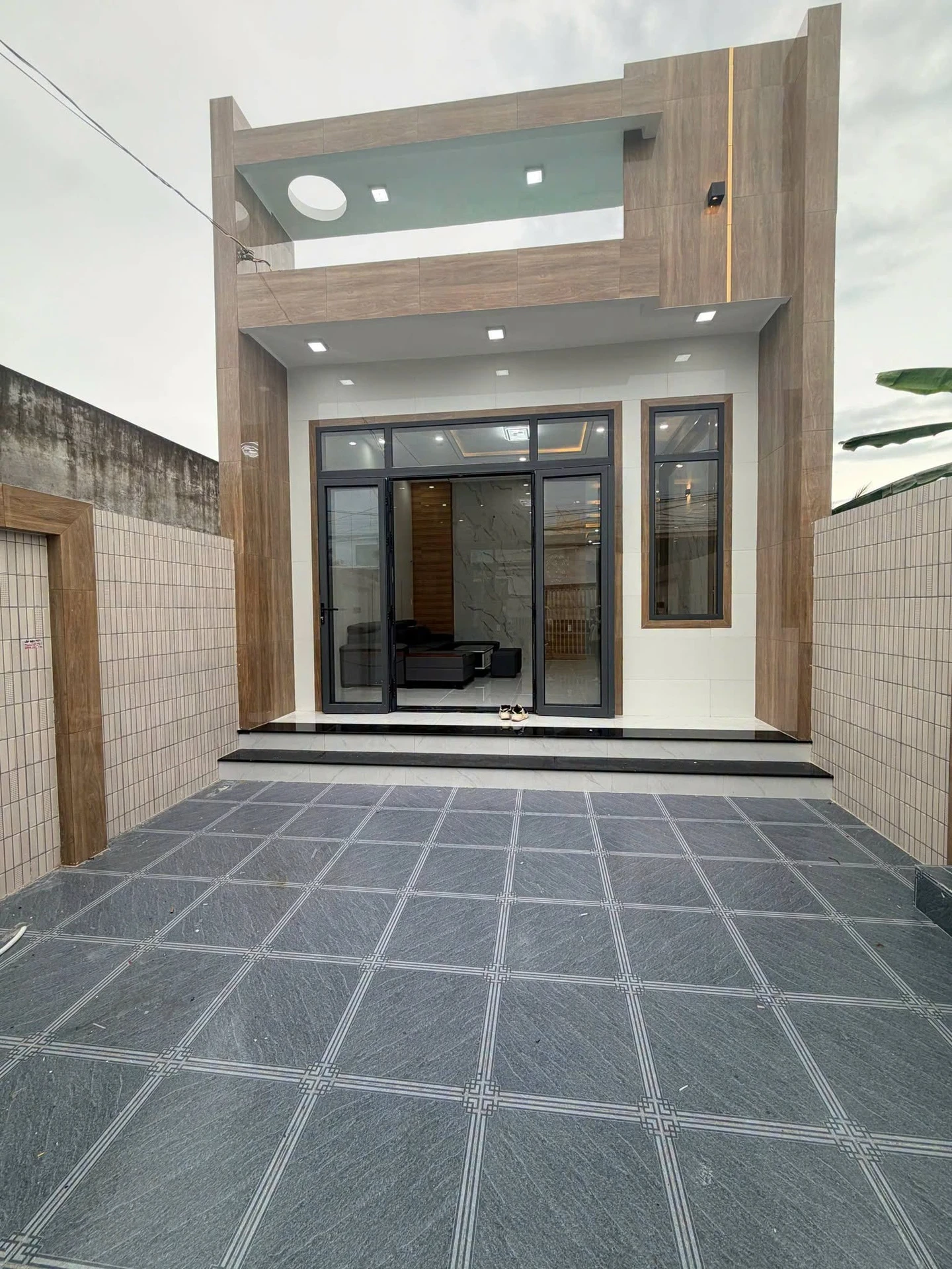 Bán nhà cấp 4, 2 phòng ngủ, 60m² Phước Lâm 2,3 tỷ - Ảnh 1