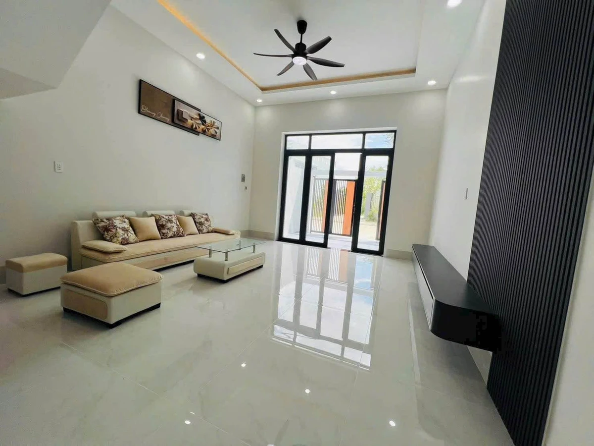 Bán nhà 3 PN 100m² Phường Long An, Long An - 3.1 tỷ - Ảnh thu nhỏ 2