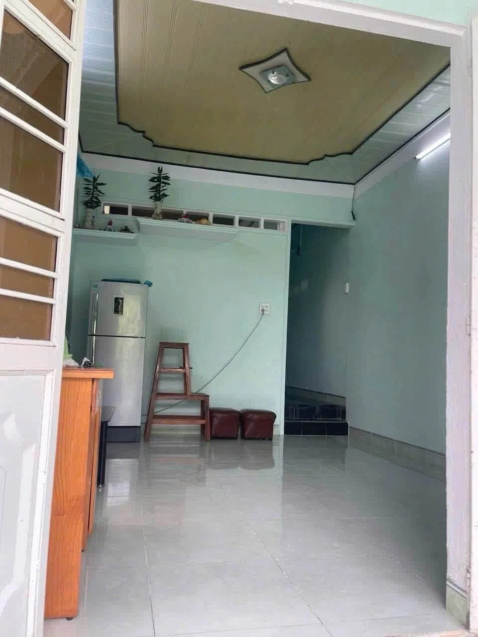Cho thuê nhà hẻm rộng ô tô 60m2, 2 phòng ngủ ở Quy Nhơn - Ảnh 1