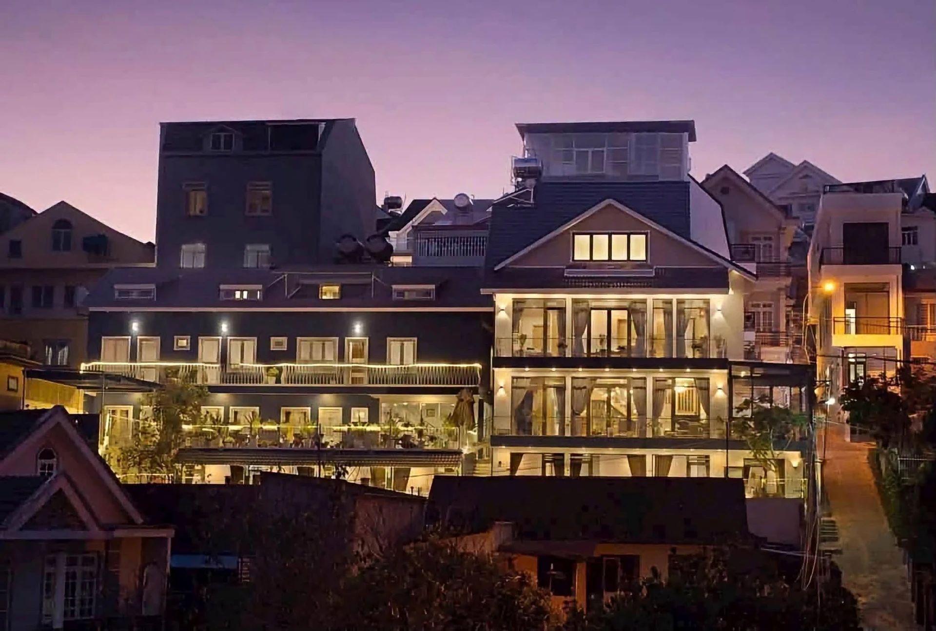 Bán khách sạn 343m² Đà Lạt, 19 phòng, 15,5 tỷ - Ảnh 1