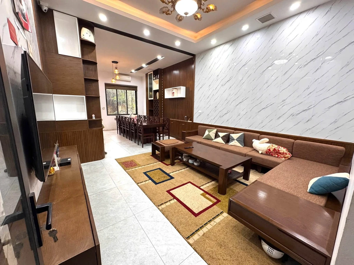 Bán nhà 3 tầng 122m2 đường Lý Công Uẩn, Quận 3 - Ảnh thu nhỏ 2