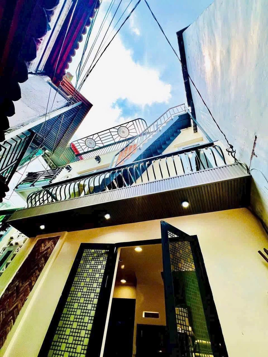 Bán nhà 3PN 23m² đường Dương Quảng Hàm, Gò Vấp giá 3,35 tỷ - Ảnh 1