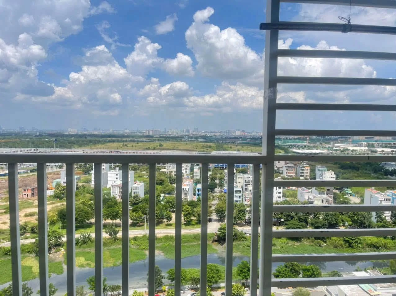 Cho thuê căn 3PN Homyland Riverside Q2, 107m² view sông - Ảnh 1