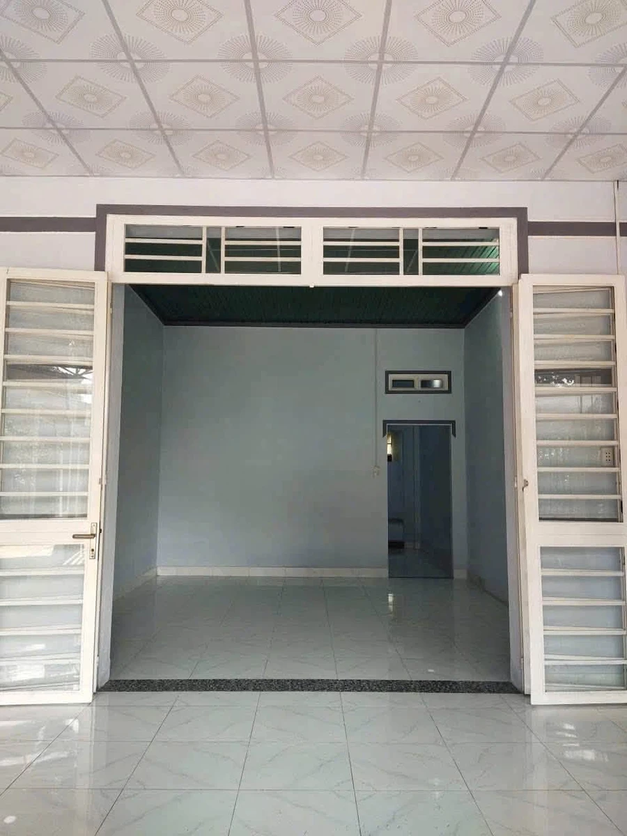 Bán nhà 2 phòng 140m² ở Long Trung Hoà Thành, 680 triệu - Ảnh 1