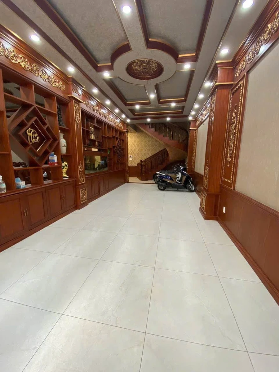 Bán biệt thự mặt tiền kinh doanh 1000m2, 12 phòng, 14 WC, Quận 12 - 45 tỷ - Ảnh thu nhỏ 4