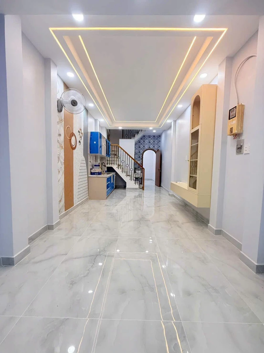 Bán nhà 4PN Đoàn Văn Bơ Quận 4, 120m², 5.68 tỷ - Ảnh 1