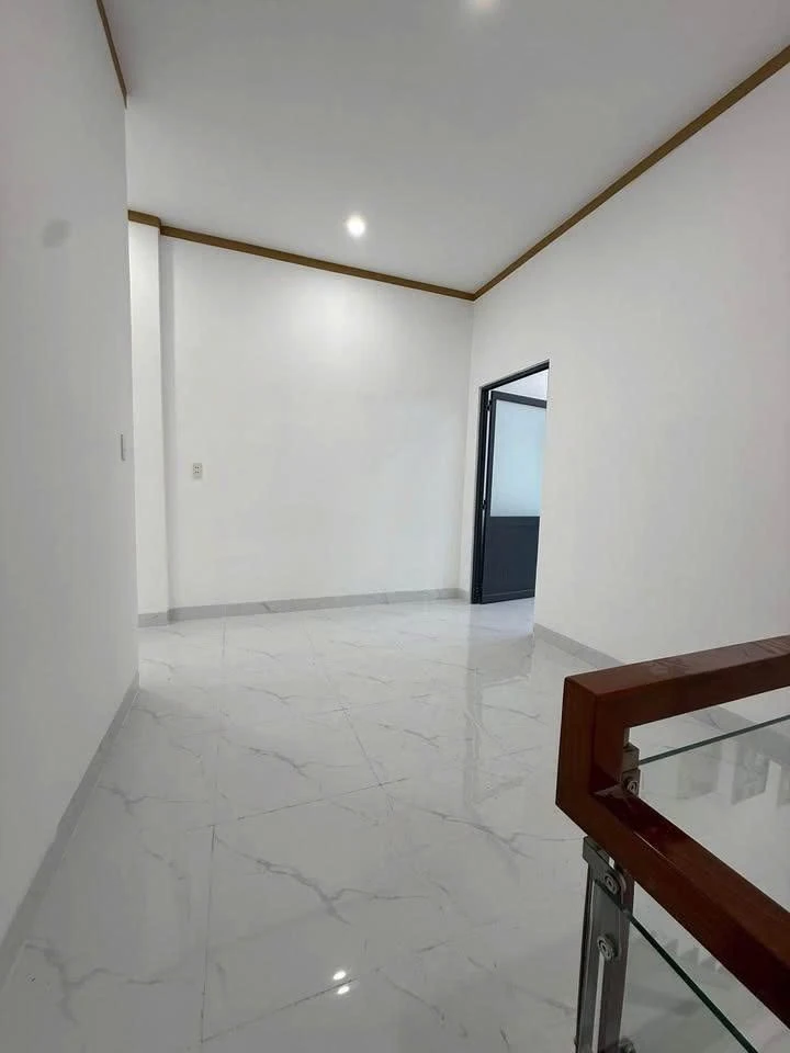 Bán nhà 1 trệt 1 lầu 100m² Biên Hòa, giá 1.8 tỷ - Ảnh thu nhỏ 3