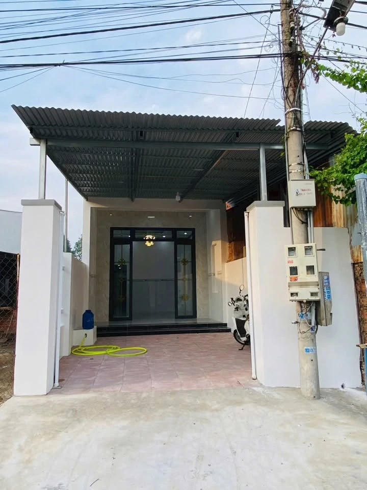 Bán nhà gác lửng 4 phòng ngủ Nguyễn Văn Linh Tây Ninh - Ảnh 1