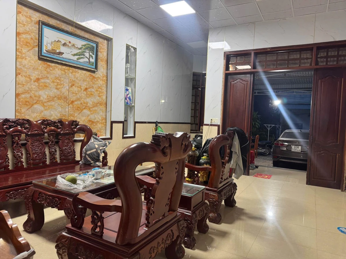 Bán nhà phố Tân Phú 6x35m 210m² 1 tỷ - Ảnh 1