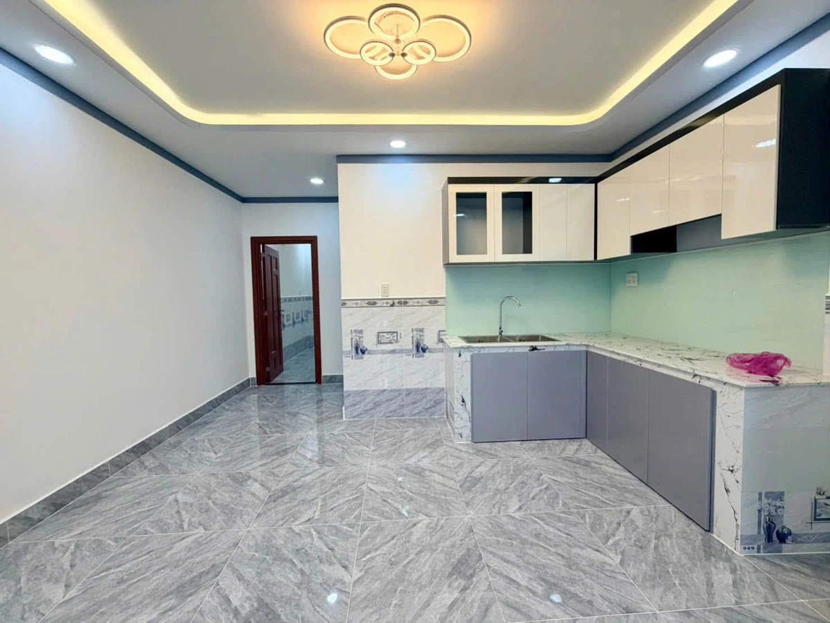 Bán nhà 3PN 2WC 4,5x15m đường Võ Thị Liễu, An Phú Đông, Quận 12 giá 1,98 tỷ - Ảnh thu nhỏ 3