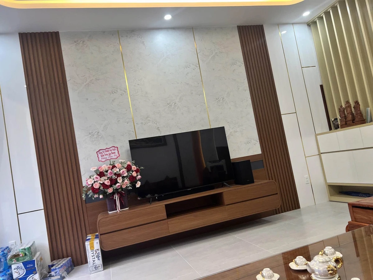 Bán nhà 1 trệt 2 lầu Ngô Văn Năm Thủ Đức, 98,5m², 7 tỷ - Ảnh thu nhỏ 2