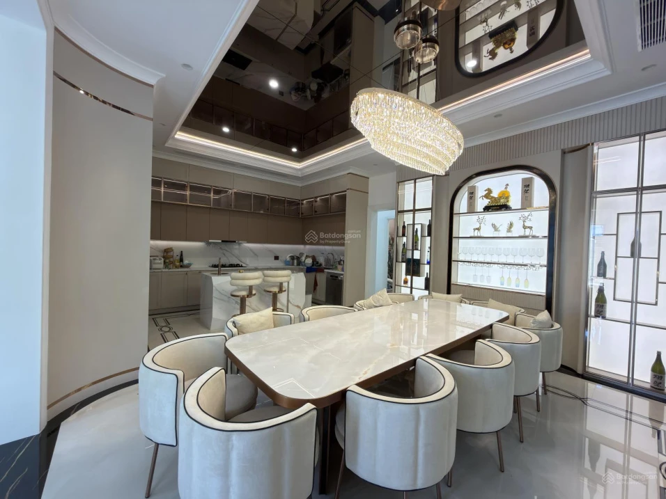 Hàng vip - Villa cao cấp nằm ngay trung tâm Phường 1 Bảo Lộc, nội thất cao cấp sang trọng - Ảnh thu nhỏ 3