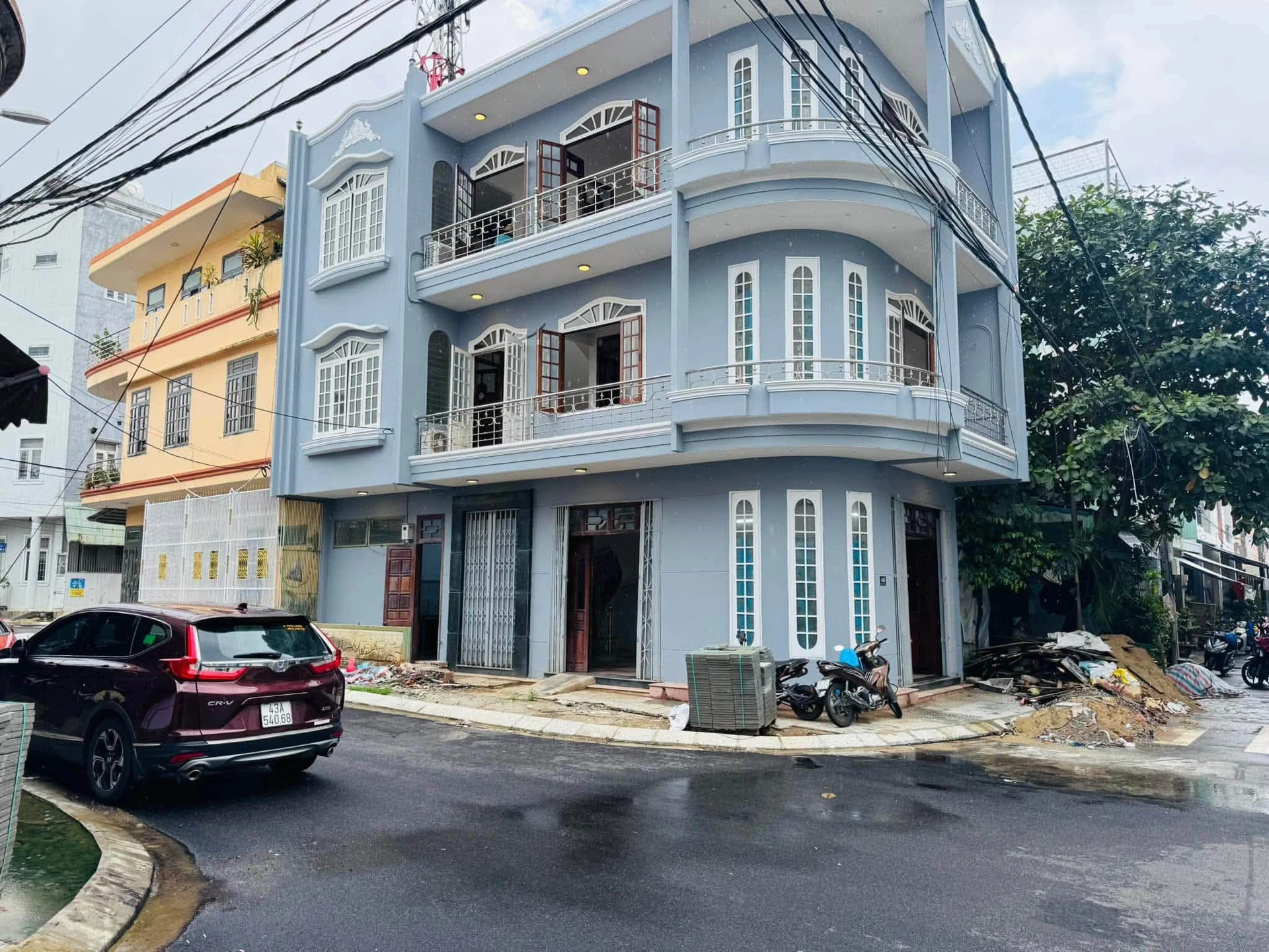 Nhà 3 tầng góc 2 mặt tiền 83.6m2, Bình Hoà, giá 8.4 tỷ - Ảnh 1
