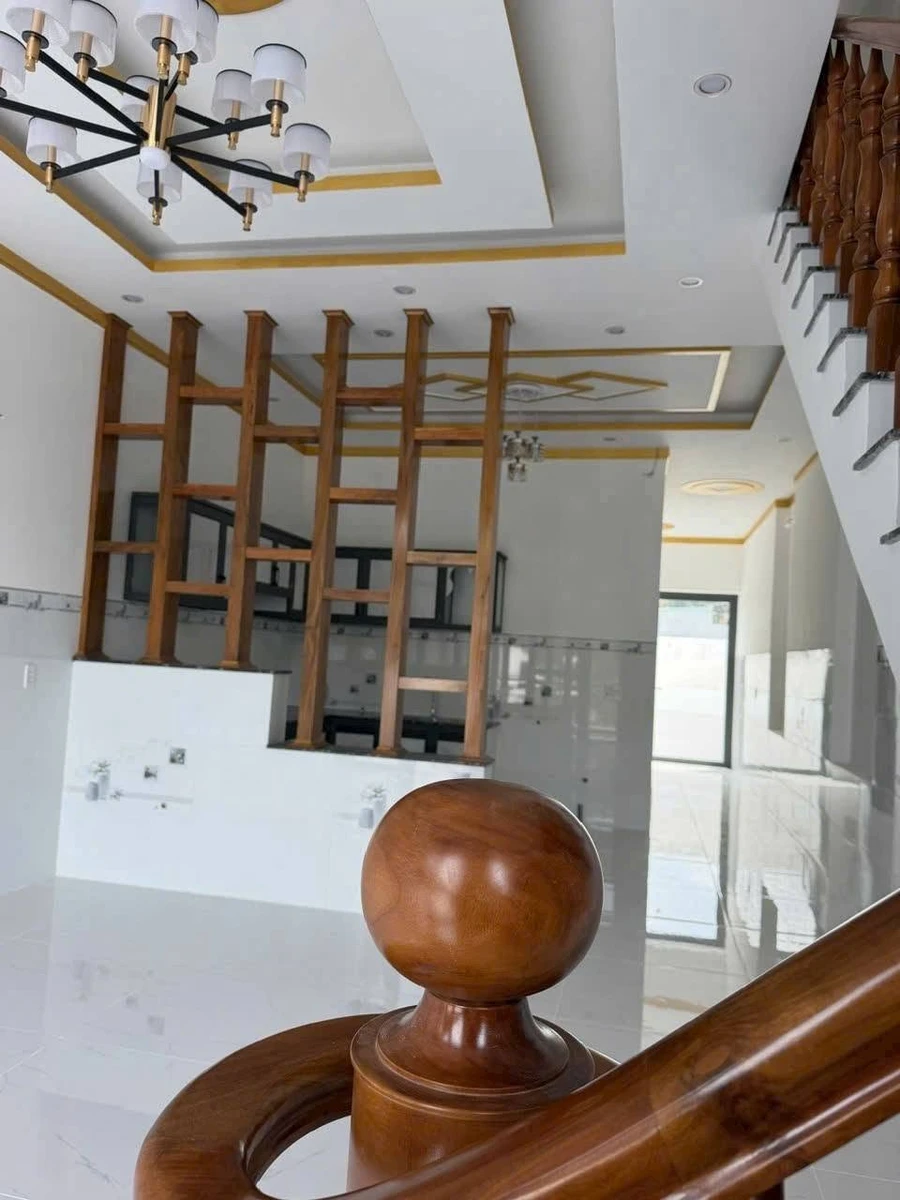 Bán nhà 1 trệt 1 lầu 3PN hẻm xe hơi Trần Chánh Chiếu, Long Toàn, Bà Rịa - 2,699 tỷ - Ảnh thu nhỏ 4