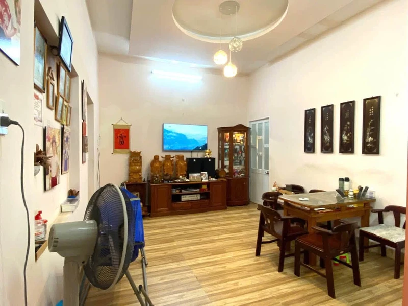 Bán nhà cấp 4 hẻm 130 Cô Giang, 82m2, 4,5 tỷ, Phường 4, Vũng Tàu