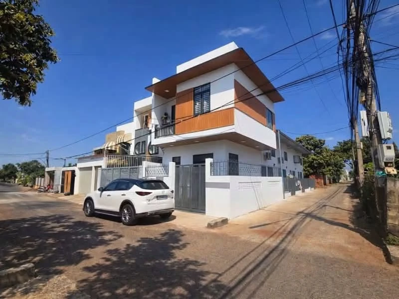 Bán dãy trọ góc 2 mặt tiền đường Cư Ebua, 154m2, Buôn Ma Thuột, giá 4,8 tỷ - Ảnh 1