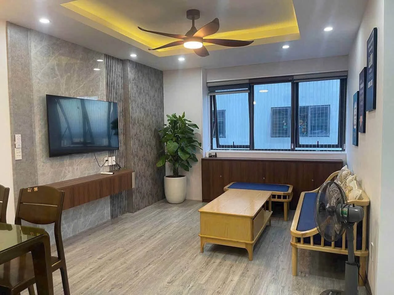 Cho thuê căn góc chung cư 64m² 2PN 2WC Vinh - Ảnh 1