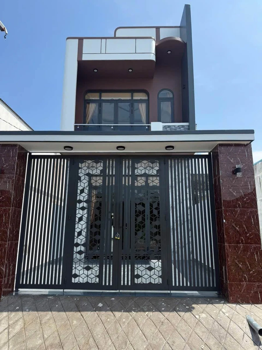 Bán nhà 1 trệt 1 lầu 5x25m, 3PN Cần Giuộc - Ảnh 1