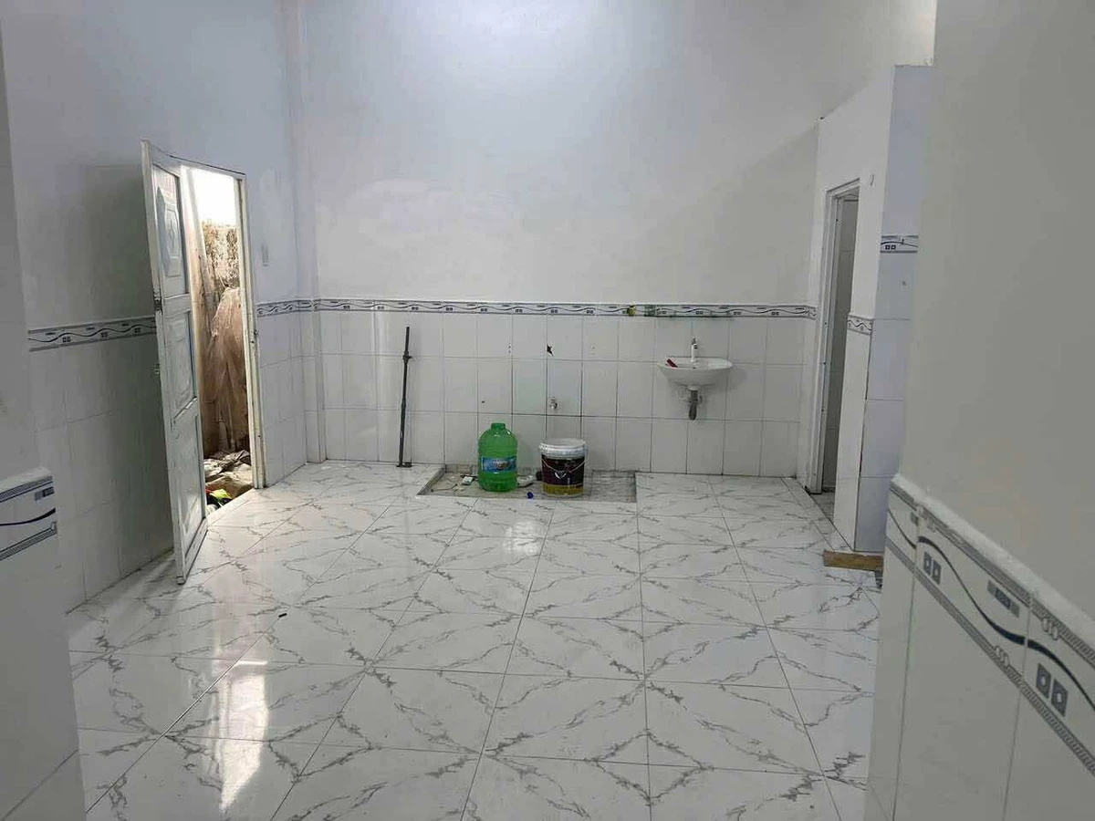 Bán nhà hẻm 4,5x24m, 121m², 2PN, Rạch Giá An Giang 1,8 tỷ - Ảnh thu nhỏ 2