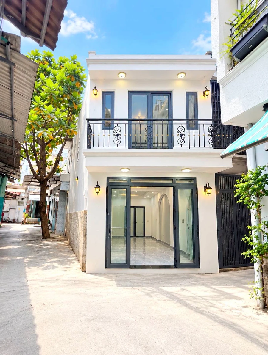 Bán nhà góc 2 tầng 30m2 đường Trịnh Đình Trọng, Tân Phú, giá 4,85 tỷ - Ảnh 1