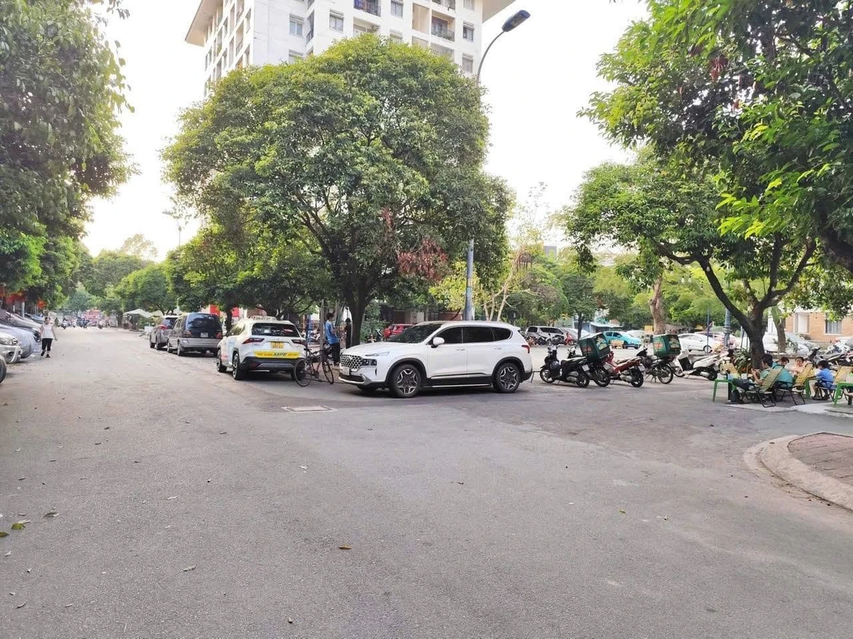 Bán căn hộ 2PN 68m² tại Lạc Long Quân, 3,6 tỷ - Ảnh thu nhỏ 2