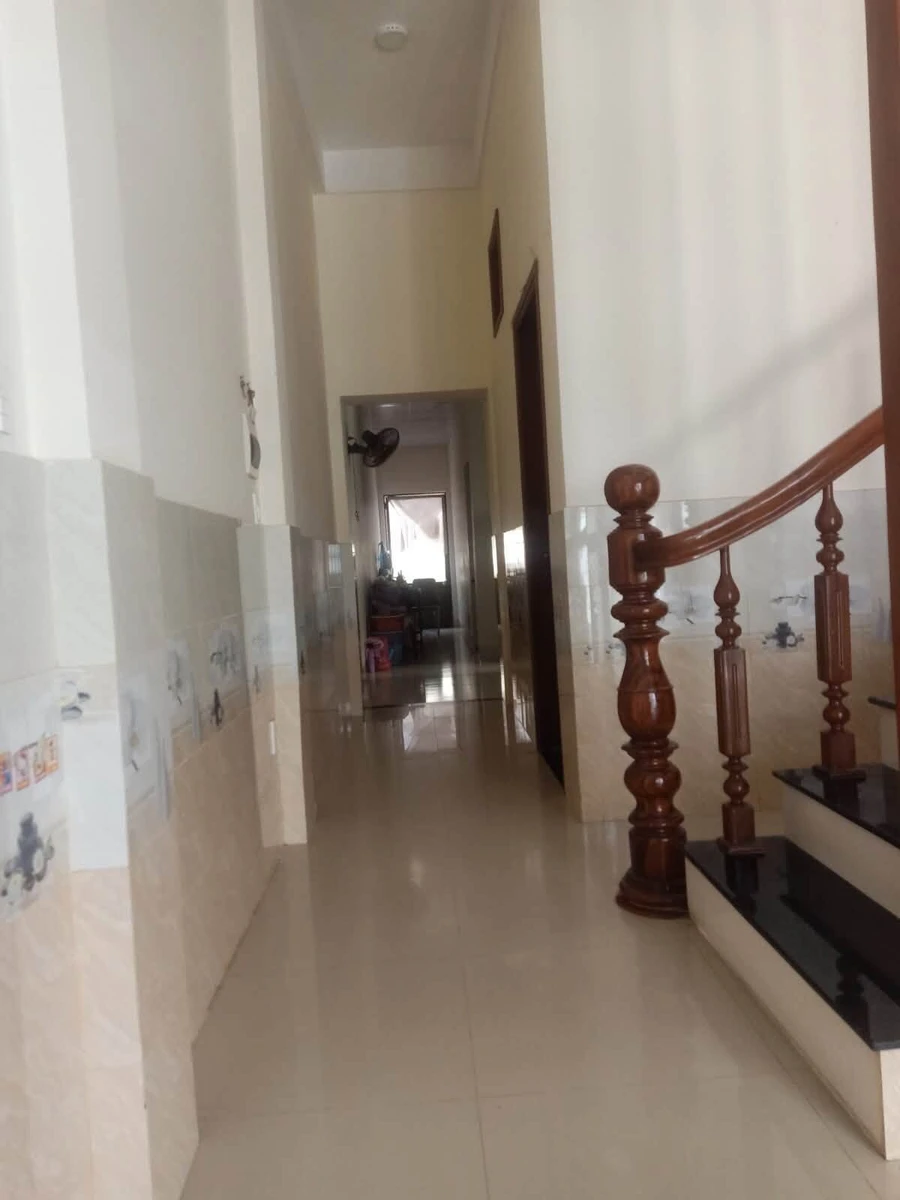 Bán nhà 2 tầng 100m² 3PN Lại Thế Huế gần 3 tỷ - Ảnh thu nhỏ 2