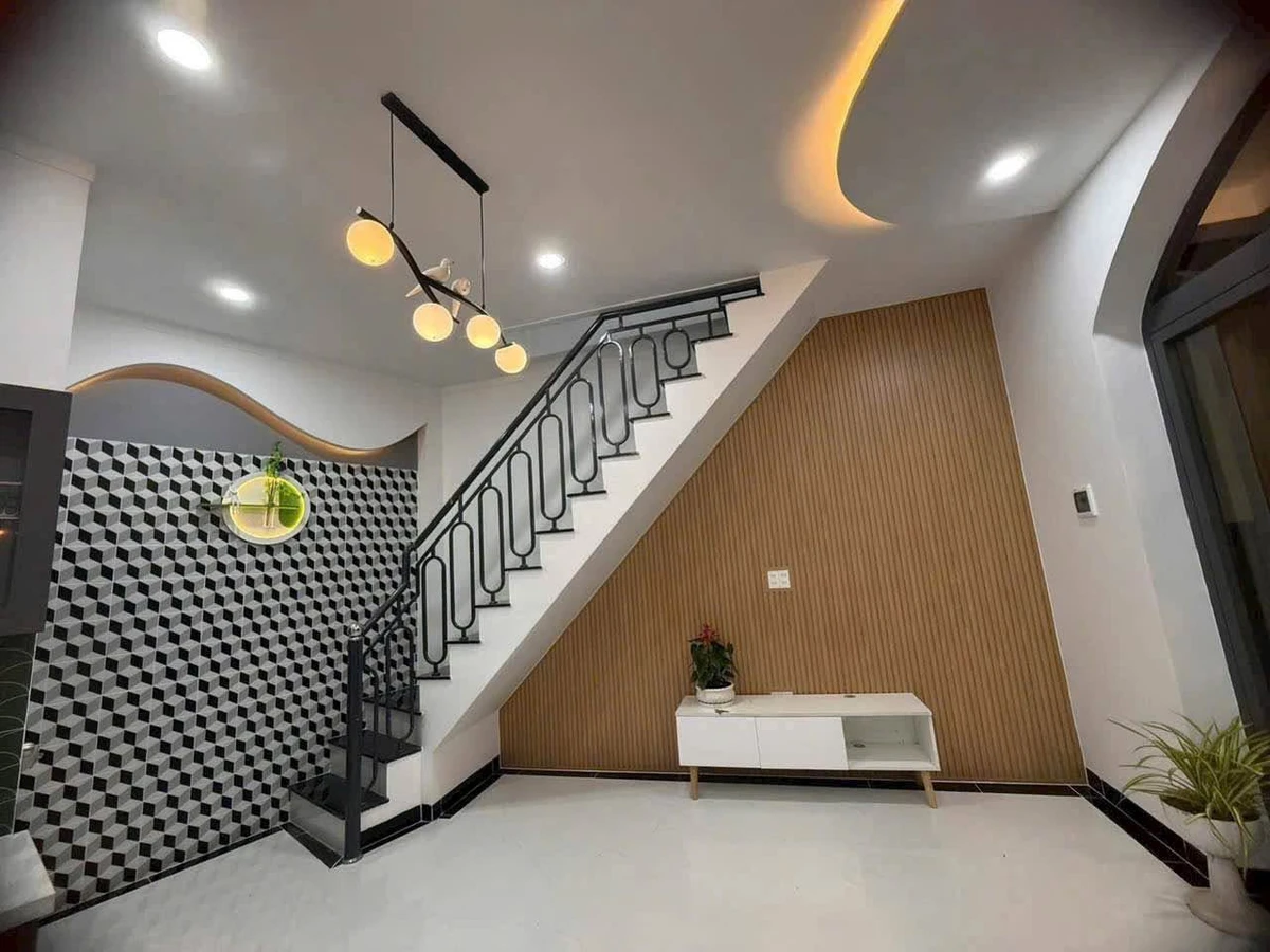 Bán nhà lầu 2 mặt tiền Lê Quang Đạo, Phan Thiết, 80m² - Ảnh thu nhỏ 3