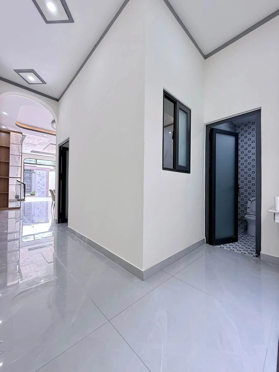 Bán nhà sổ riêng 150m2, 4PN, 2WC Chợ Phú Thọ Q.12 giá 3 tỷ 890 - Ảnh thu nhỏ 4