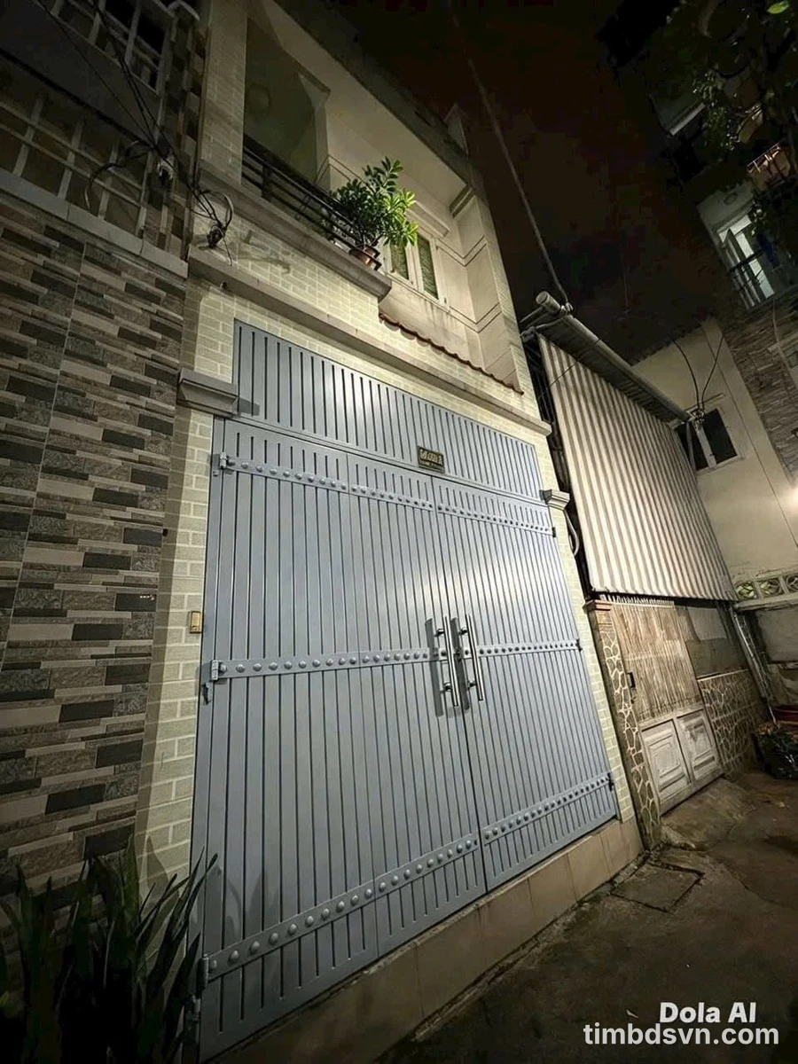 Cho thuê nhà trệt 2 lầu 3 PN, 2 WC tại Tôn Thất Thuyết Q4, 12 triệu/tháng - Ảnh 1
