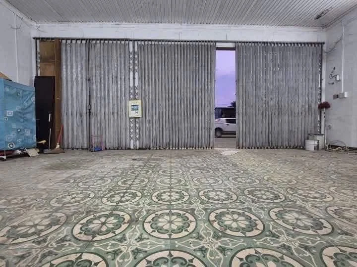 Cho thuê mặt bằng mặt tiền Lê Duẩn Huế 150m2 9tr/tháng - Ảnh 1
