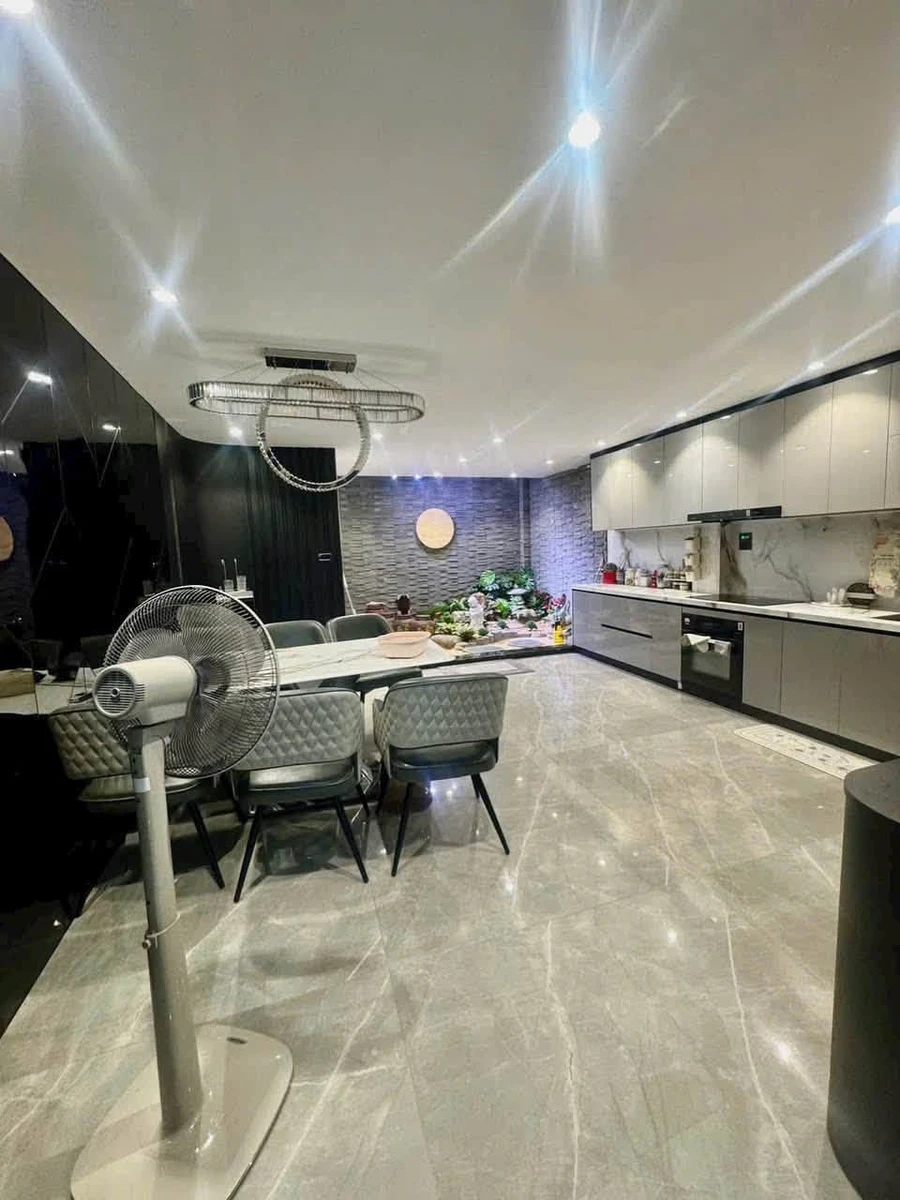 Bán nhà 3 tầng hiện đại 80m² mặt tiền 5m gần chợ Đông Vệ - Ảnh thu nhỏ 5