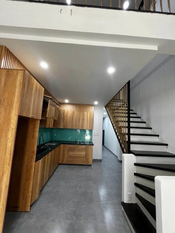 Bán nhà 2 tầng 60m² gần biển Mỹ Khê, Đà Nẵng, 2PN full nội thất