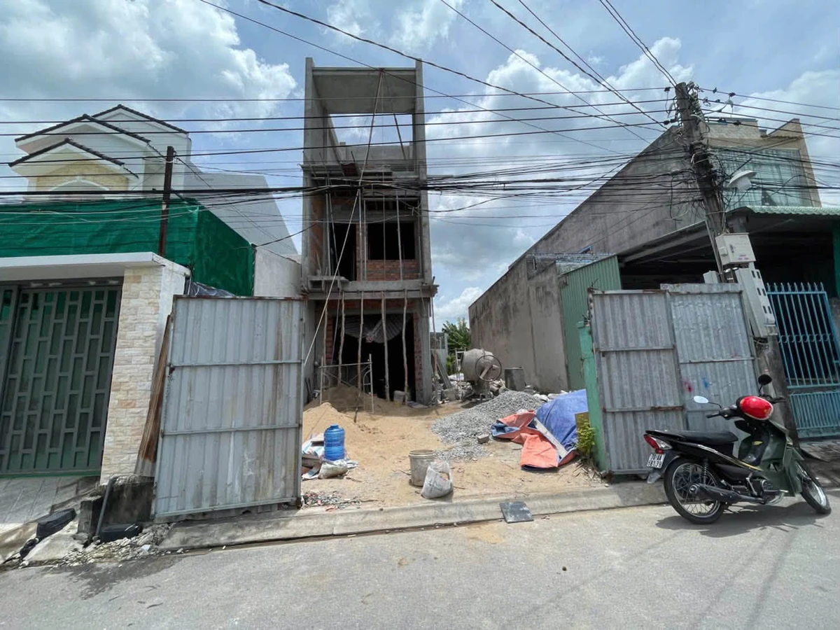 Bán lô đất thổ mặt tiền Nguyễn Văn Bé Tân An 108m² - Ảnh 1