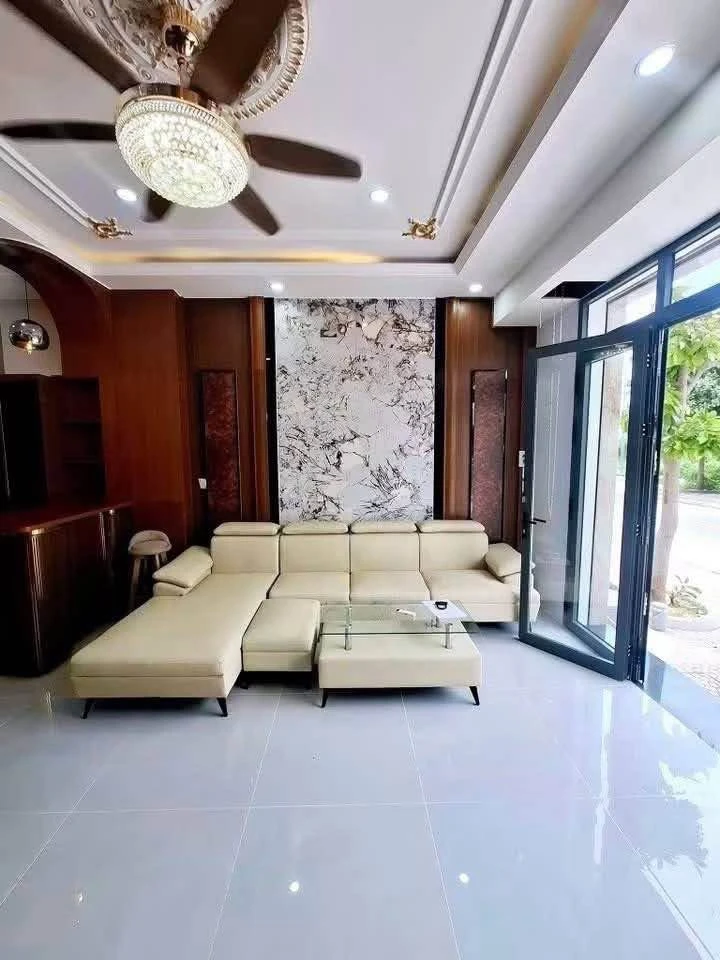 Bán nhà 1 trệt 2 lầu 5x16m, 4PN, full nội thất, KĐT The Sol City, Cần Giuộc - Ảnh thu nhỏ 4
