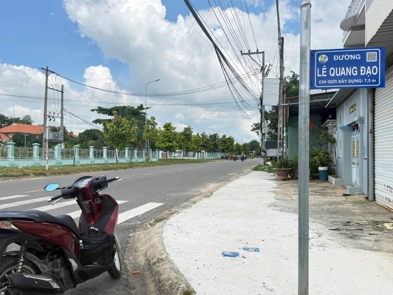 Bán nhà mặt tiền kinh doanh Lê Quang Đạo 80m2, 2 tỷ