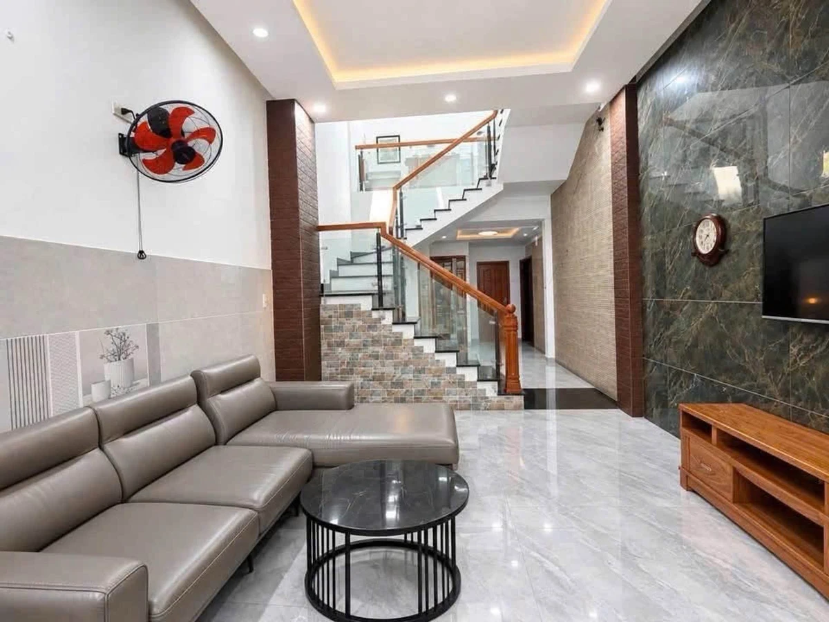 Bán nhà 3 tầng 75m2, 4PN, đường Đinh Thị Hòa, Sơn Trà, Đà Nẵng, giá 6,05 tỷ - Ảnh thu nhỏ 2