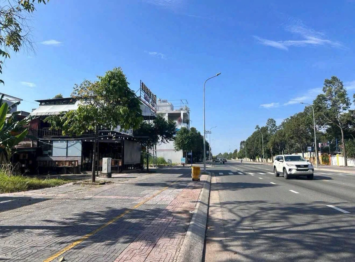 Bán lô đất mặt tiền kinh doanh 5x18m đường Phạm Hùng, Phường Long Toàn, Bà Rịa - Ảnh thu nhỏ 2